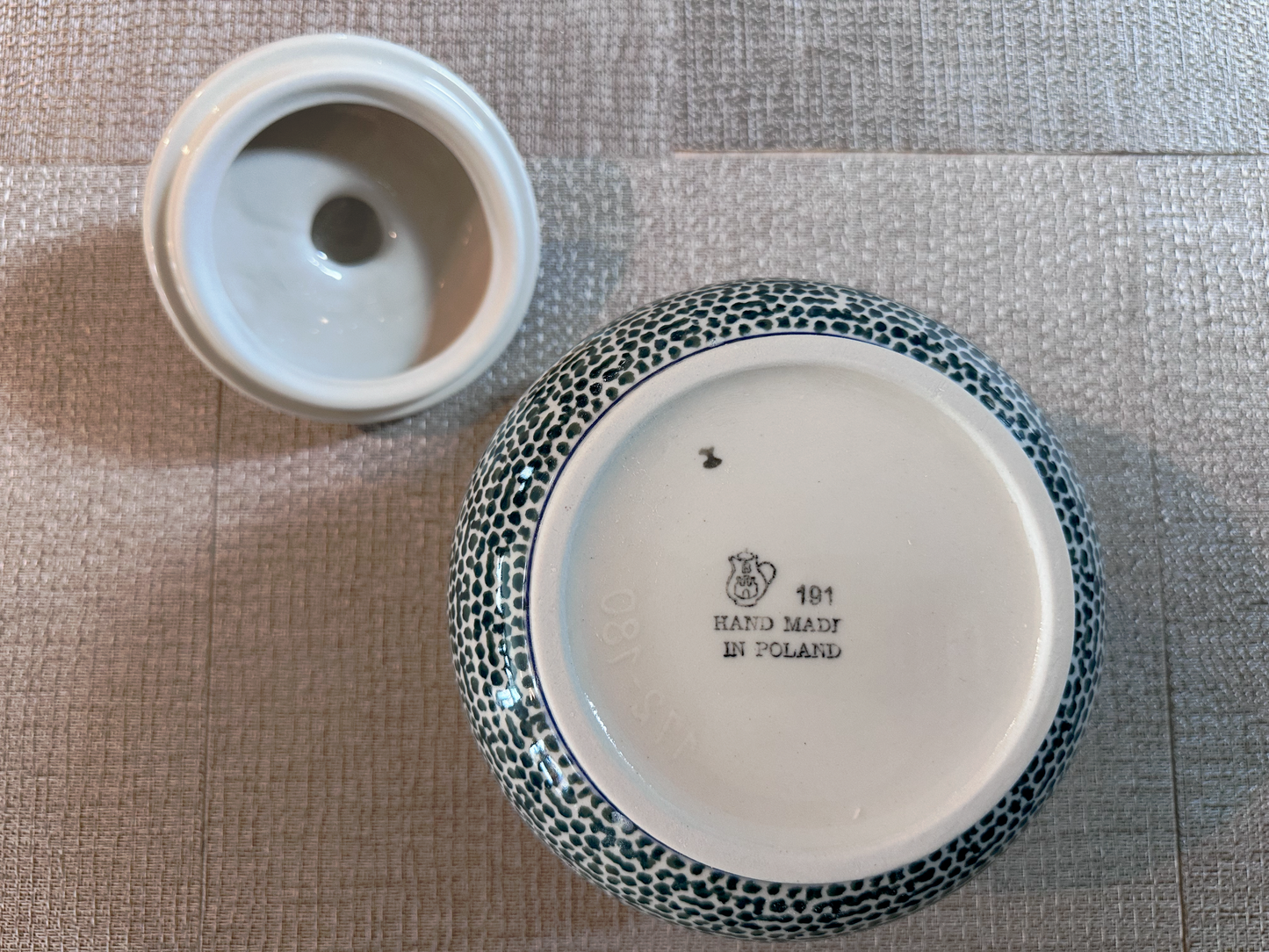 Ceramika Artystyczna Bolesławiec Polish Pottery - Handmade - Lidded Tureen - 1 1/2 Qt