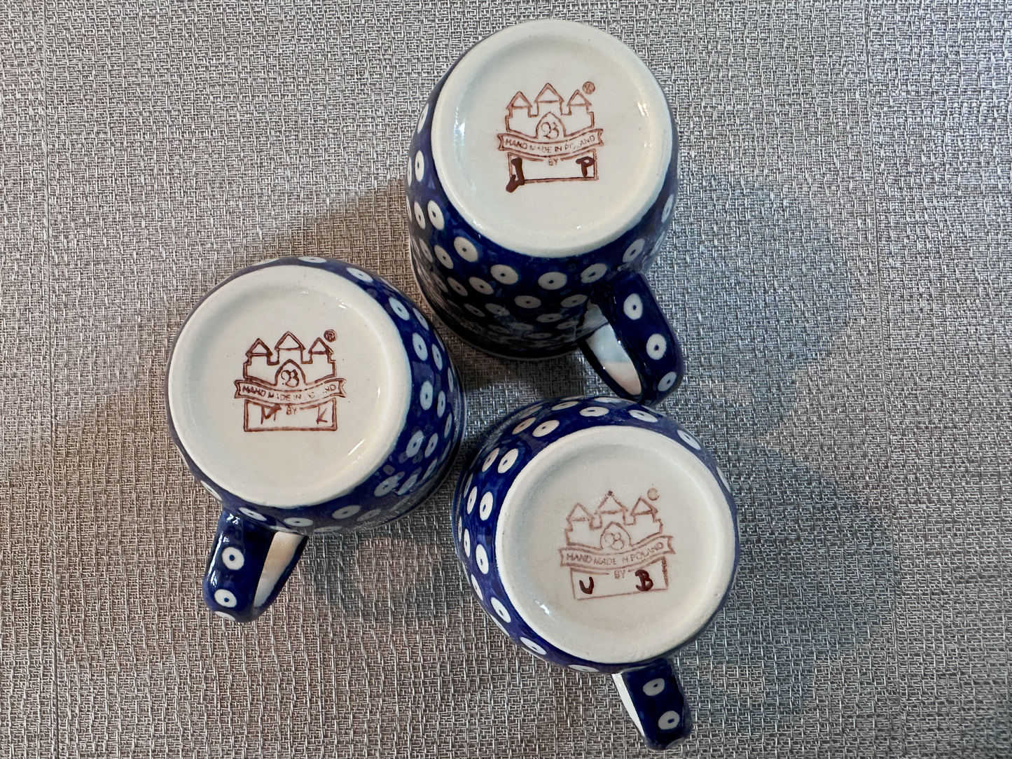 Zakłady Ceramiczne Bolesławiec Polish Pottery - Handmade - 8 (Oz) Coffee / Tea Cups – “Mosquito” Pattern - Set of 3