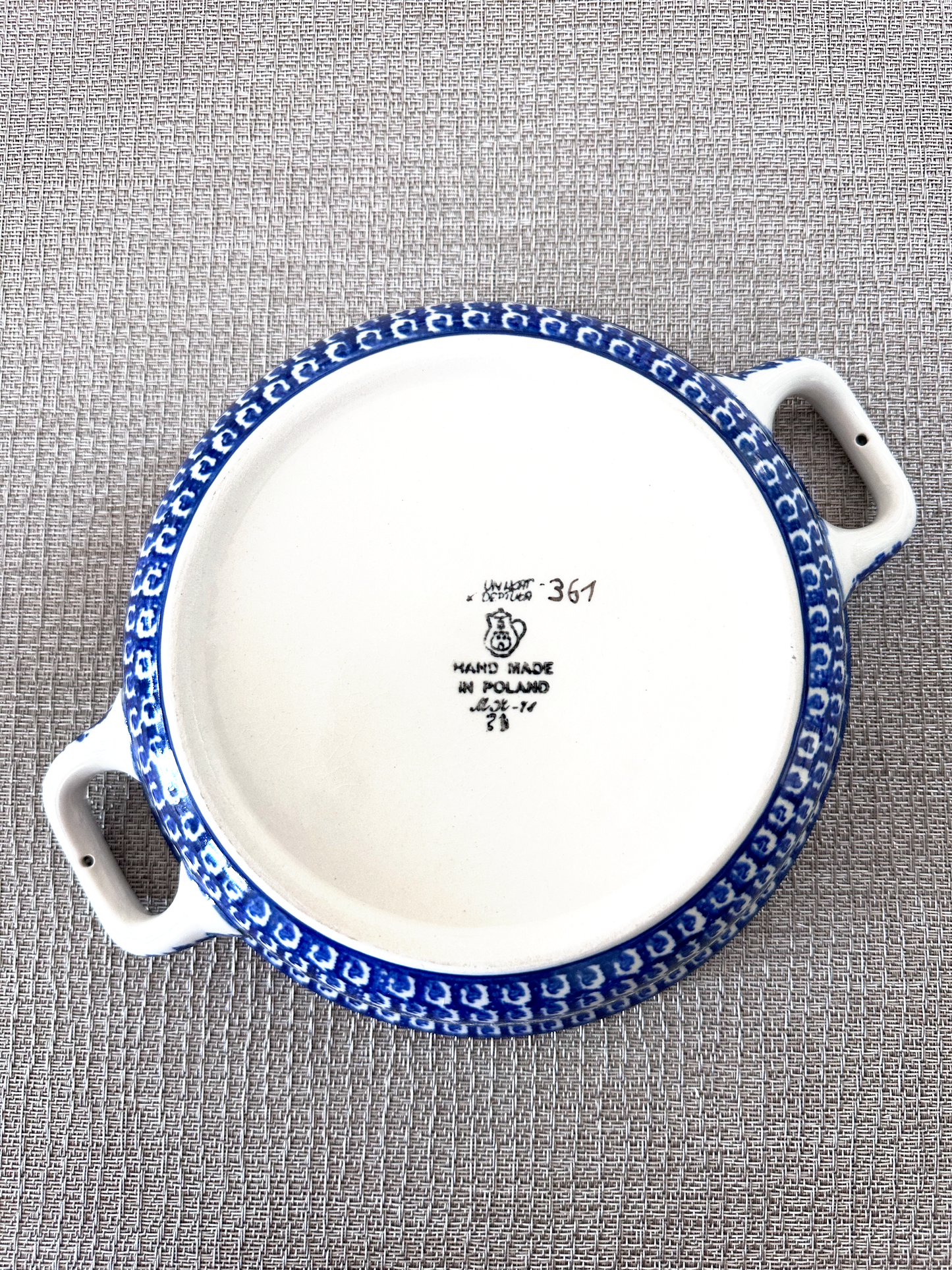 Ceramika Artystyczna – Bolesławiec Hand Made Polish Pottery - Casserole Dish – Unikat #361 MZ-71 31 – 2"(H) x 8"(Dia) - 2 Cup