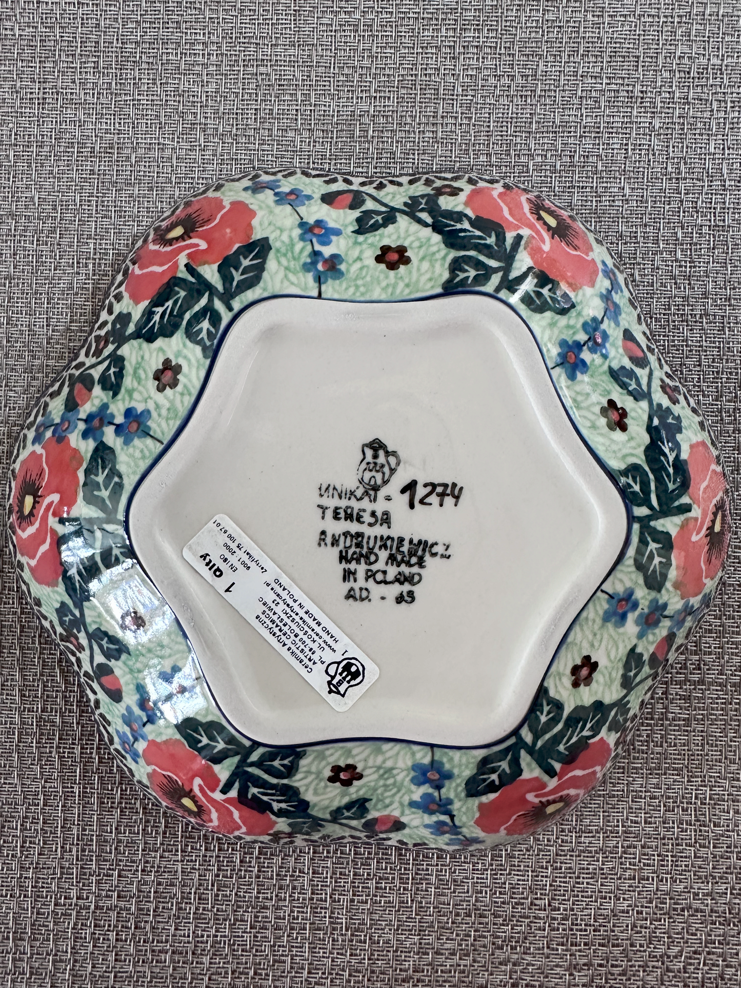 Ceramika Artystyczna – Bolesławiec Hand Made Polish Pottery - Round Fluted Serving Dish – Artist Signed Teresa Andrukiewicz – "Poppies" Pattern – Unikat #1274 – 8 Oz Capacity