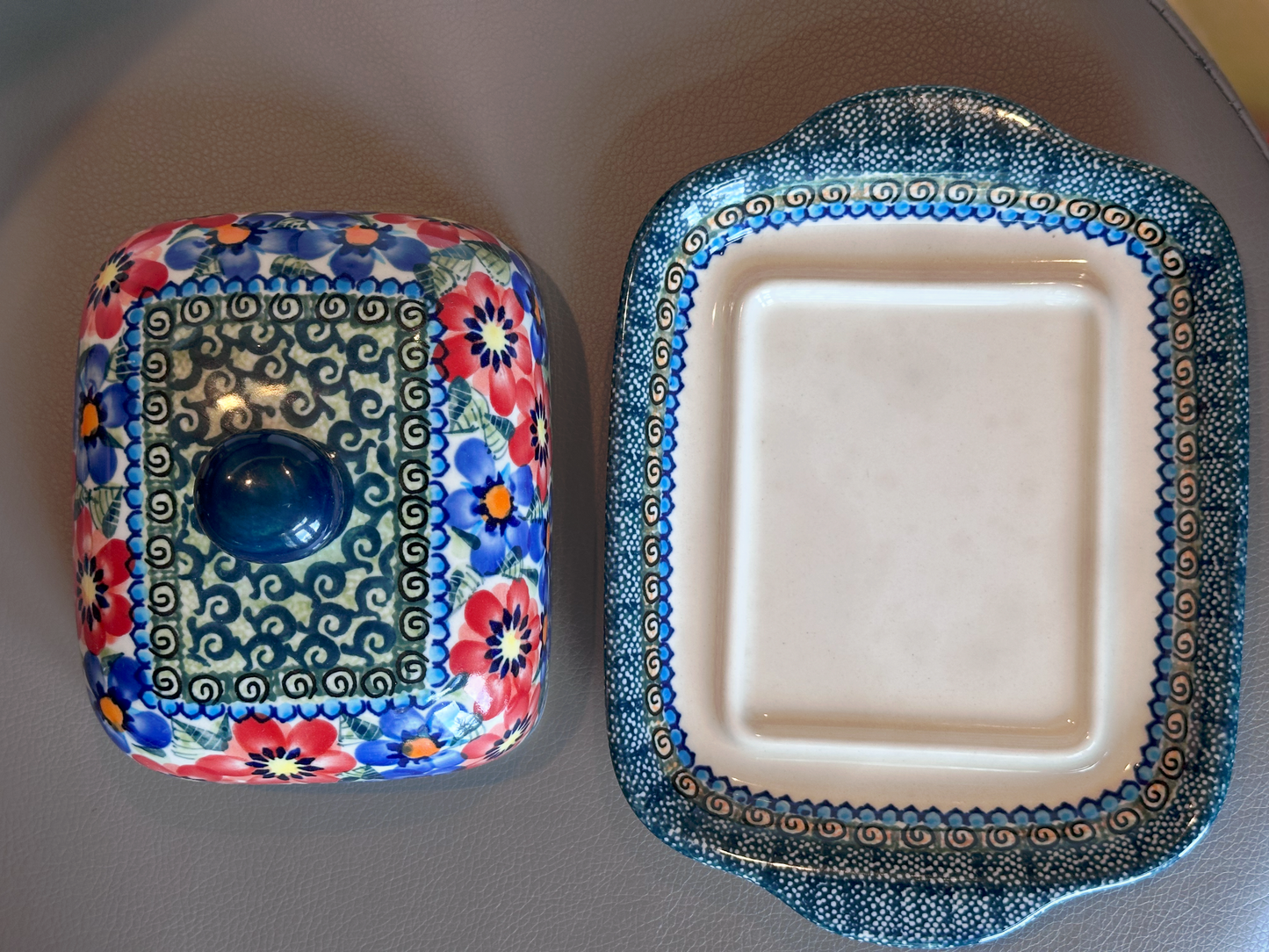 Zakłady Ceramiczne Bolesławiec Handmade Polish Pottery – Unikat #358-AR-129 "Vibrant Bouquet" Pattern Butter Dish with Lid