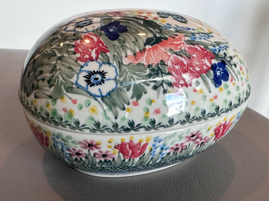 Ceramika Artystyczna Bolesławiec Polish Pottery - Hand-Painted - Egg Jar – Unikat #3352 “Dragonfly Meadow” – Artist Signed by T. Liana