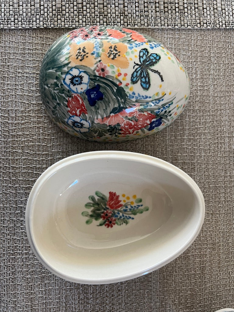 Ceramika Artystyczna Bolesławiec Polish Pottery - Hand-Painted - Egg Jar – Unikat #3352 “Dragonfly Meadow” – Artist Signed by T. Liana