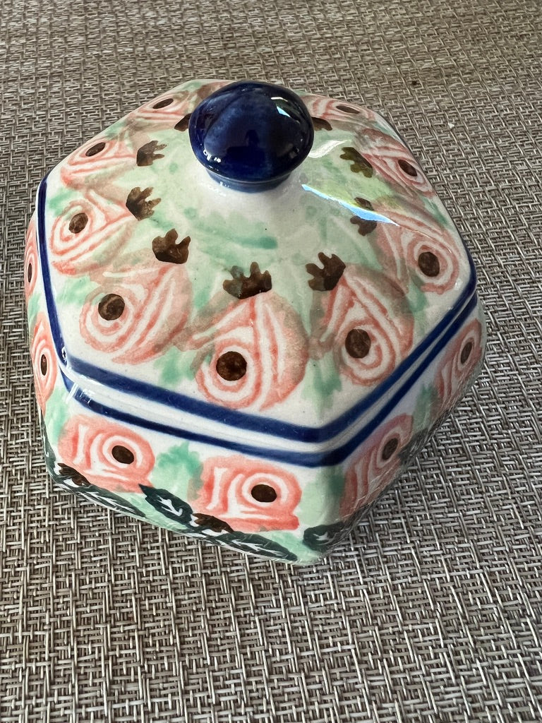 Ceramika Artystyczna Bolesławiec Polish Pottery, Hand-Painted, Sugar Bowl – UNIKAT #963 – Artist Signed by J. Maczka