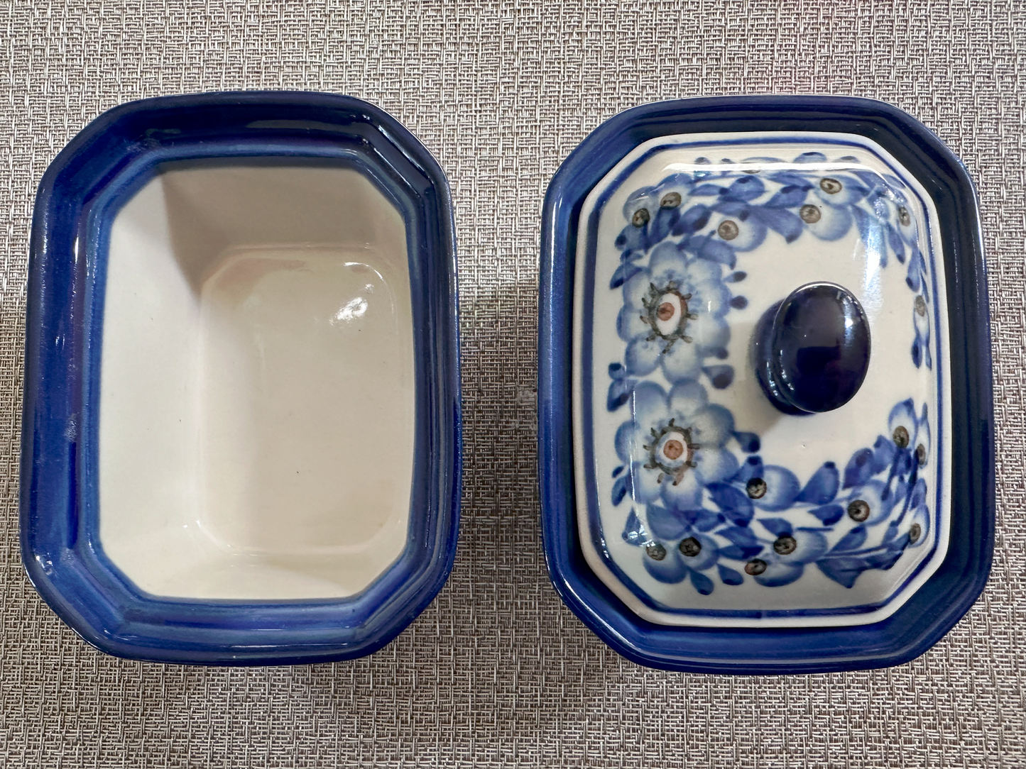 Ceramika Artystyczna Bolesławiec Polish Pottery - Handmade - 2x Salt Boxes with 1x Lid – UNIKAT #189 – Artist Signed by K. Deptlna