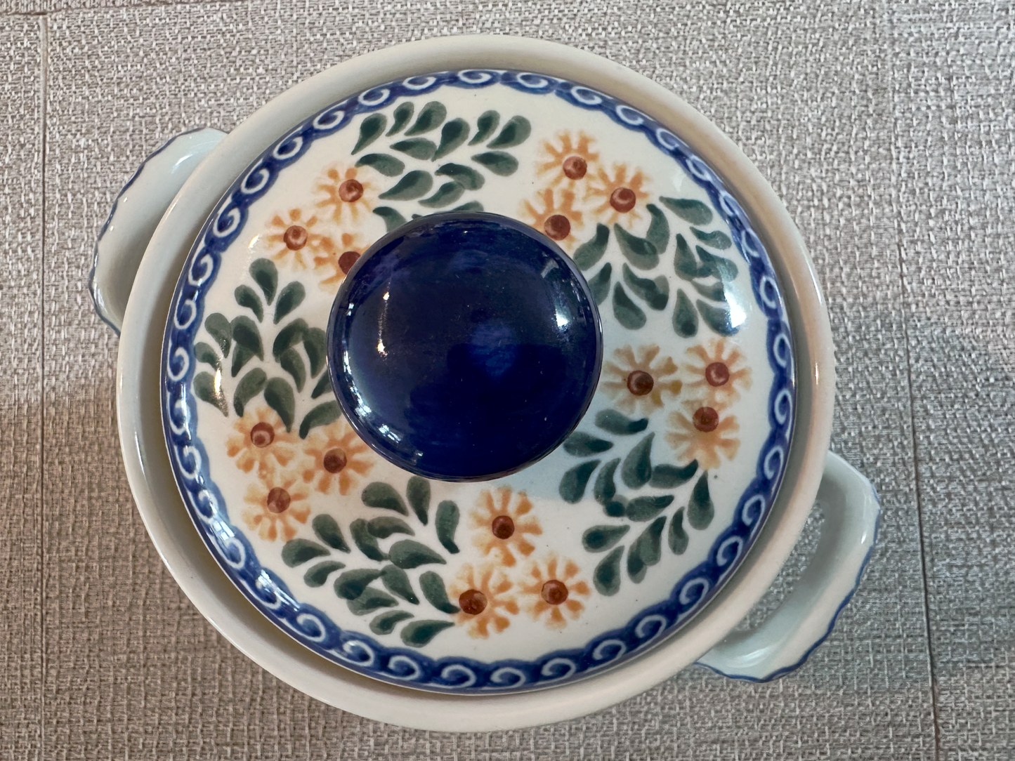 Ceramika Artystyczna Bolesławiec Polish Pottery - Handmade - Lidded Tureen - 1 1/2 Qt