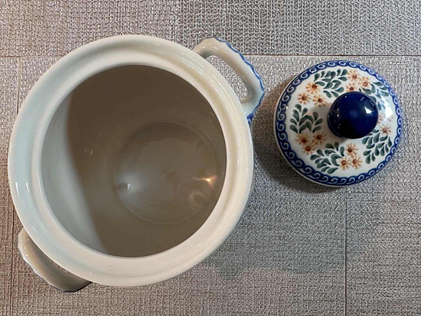 Ceramika Artystyczna Bolesławiec Polish Pottery - Handmade - Lidded Tureen – "Blue Floral" Pattern - 2 Qt