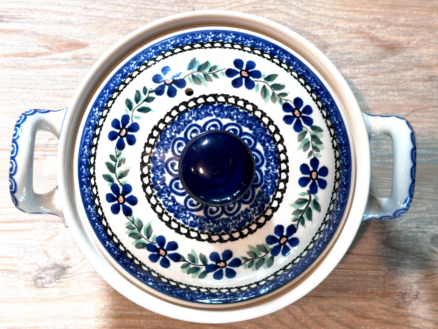 Zakłady Ceramiczne Bolesławiec Polish Pottery - Handmade - Lidded Tureen - 3 Qt