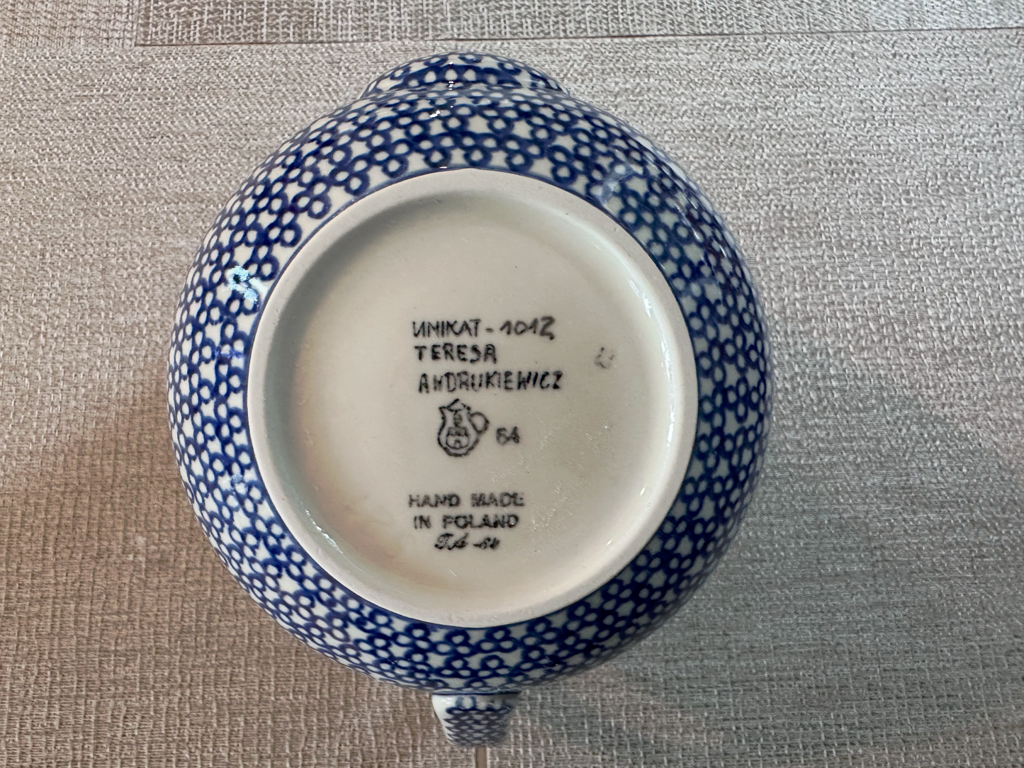 Ceramika Artystyczna Bolesławiec Polish Pottery Water Pitcher – Unikat #1042 – Handmade - Artist Signed by Teresa Andrukiewicz, 2 Qt