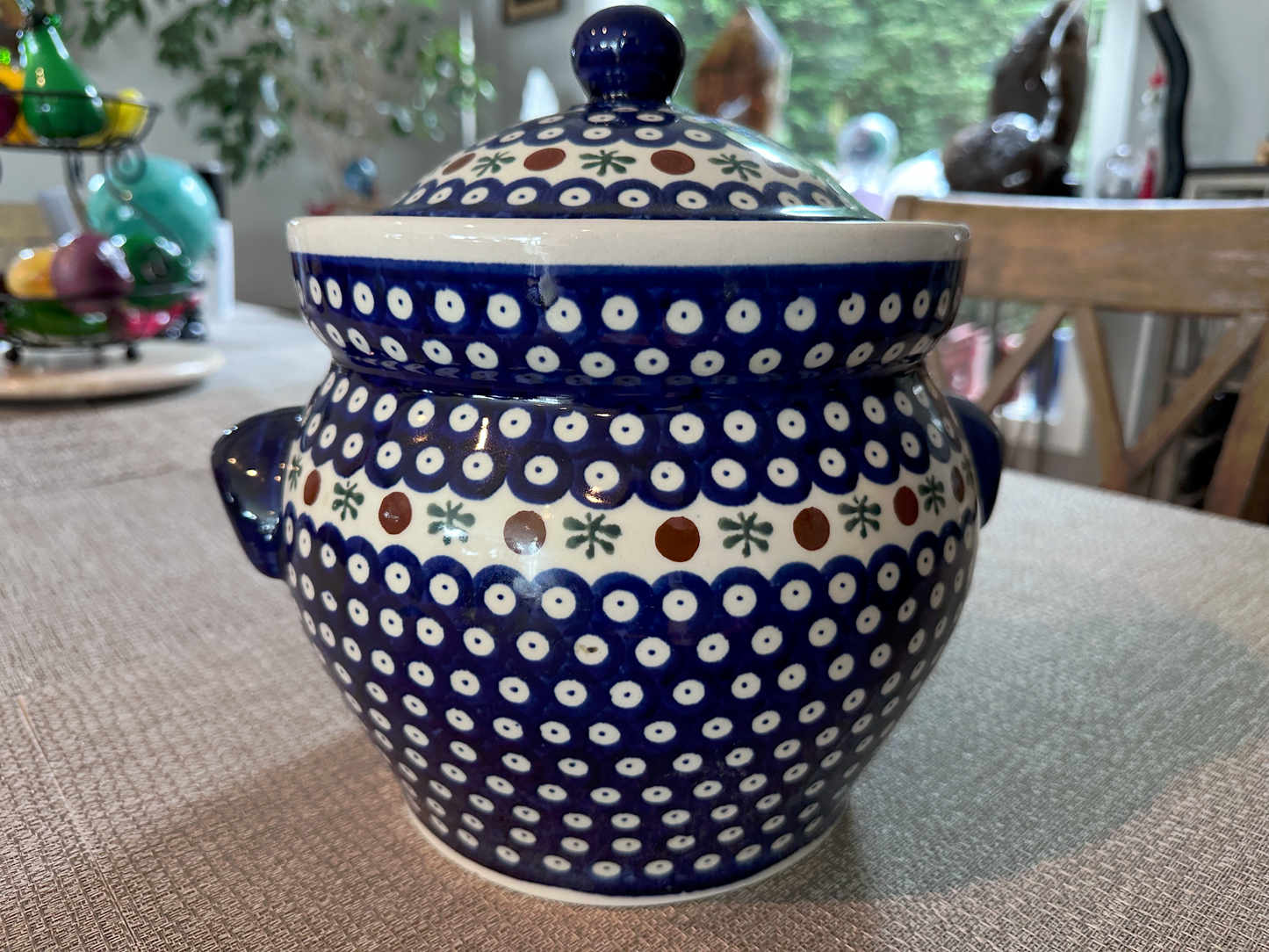 Zakłady Ceramiczne Bolesławiec Polish Pottery - Handmade - Large Lidded Internal Collar Container – "Mosquito" Pattern - 4 1/2 Qt