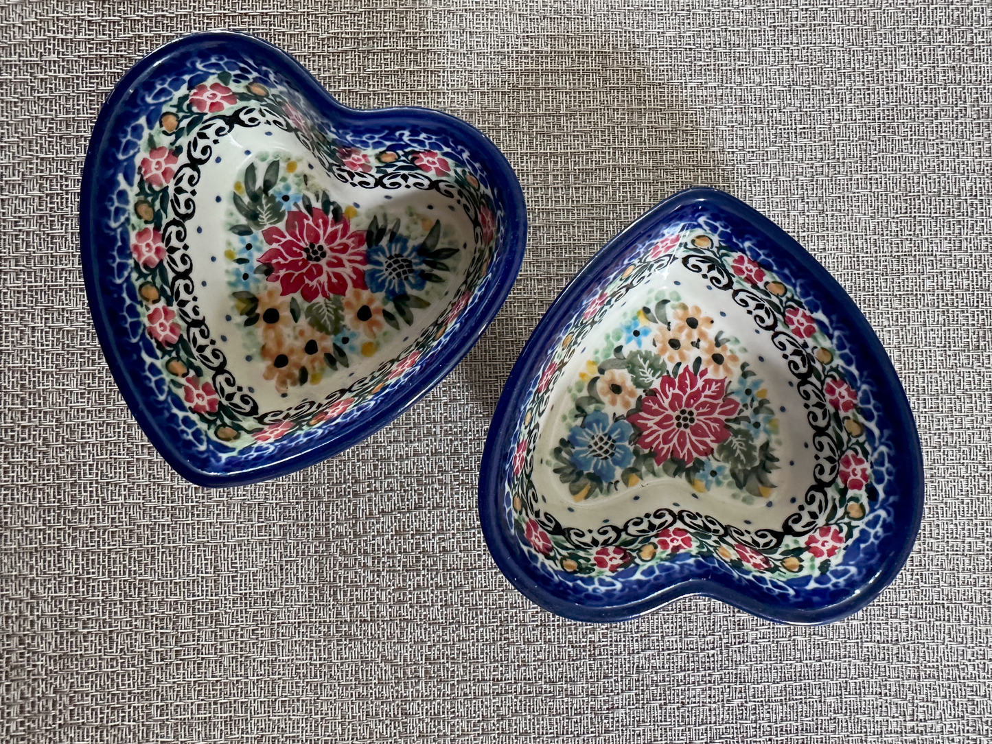 Ceramika Artystyczna Bolesławiec Polish Pottery – Heart Shaped Bowl Set (4pc) – Unikat #3247 and #3345 “T. Liana” – Handmade &amp; Artist Signed - 4 Oz