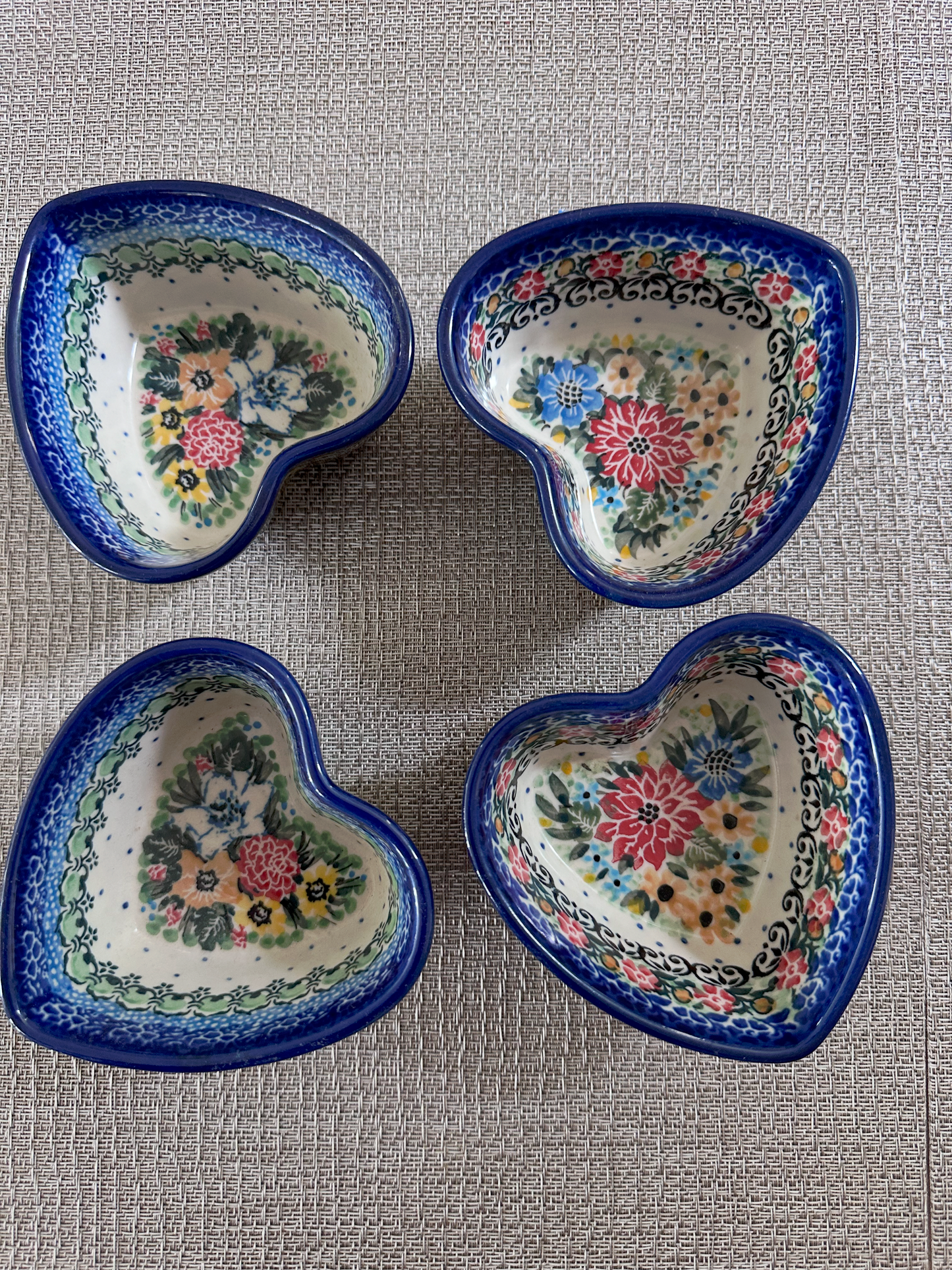 Ceramika Artystyczna Bolesławiec Polish Pottery – Heart Shaped Bowl Set (4pc) – Unikat #3247 and #3345 “T. Liana” – Handmade &amp; Artist Signed - 4 Oz