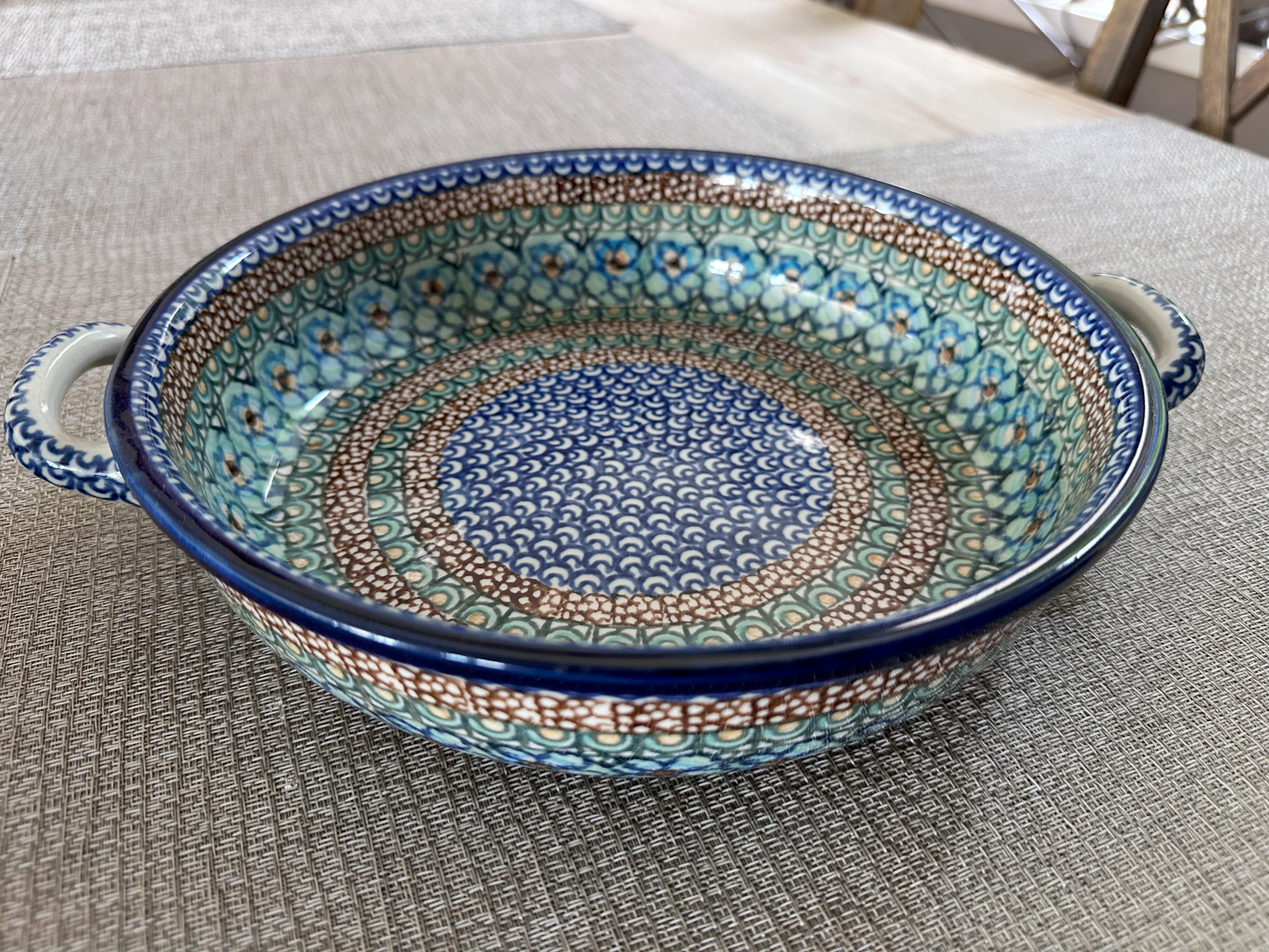 Ceramika Artystyczna – Bolesławiec Hand Made Polish Pottery - Round Baker with Handles – Artist Signed Hareyla Iwicka – "Aztec Sky" Pattern – Unikat #157 – 1 Quart