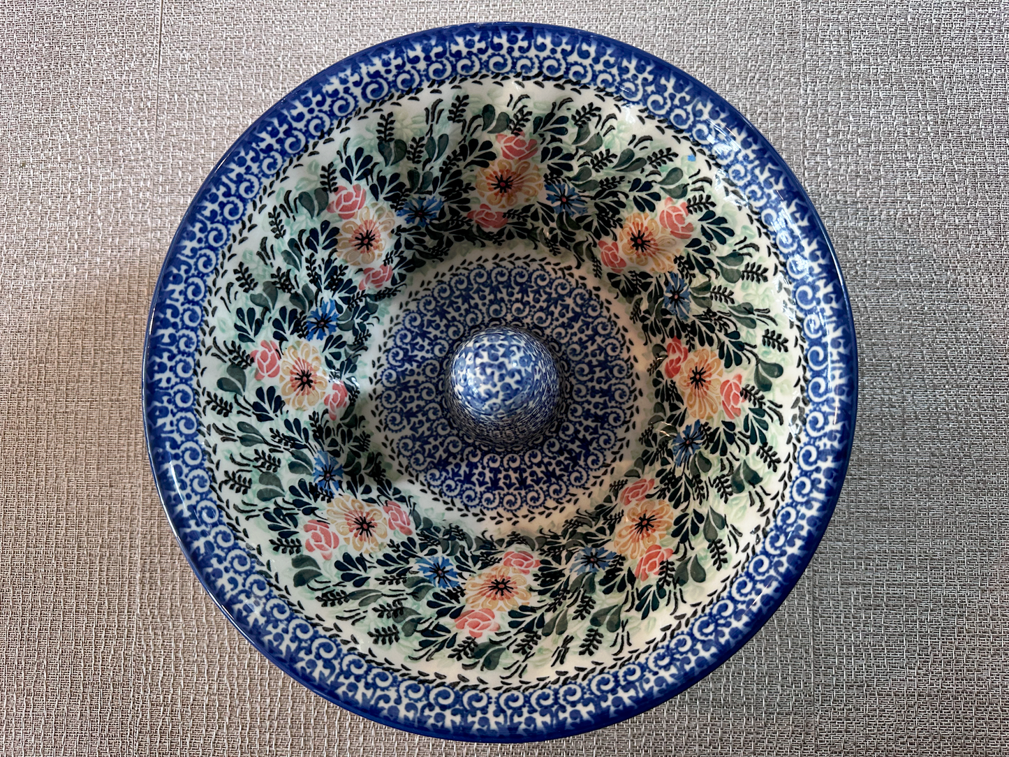 Ceramika Artystyczna – Bolesławiec Hand Made Polish Pottery - Round Brunt Cake Baker – UNIKAT #1936 – Artist Signed by B. Makieca – 4 3/4"(H) x 10"(Dia)