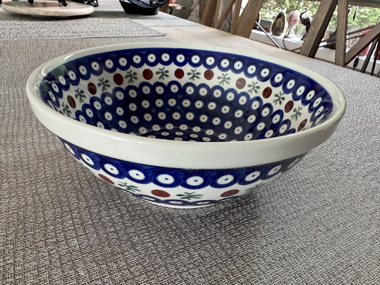 Zakłady Ceramiczne – Bolesławiec Hand Made Polish Pottery - Serving Bowl – “Mosquito” Pattern – 1 Qt – 8" Diameter