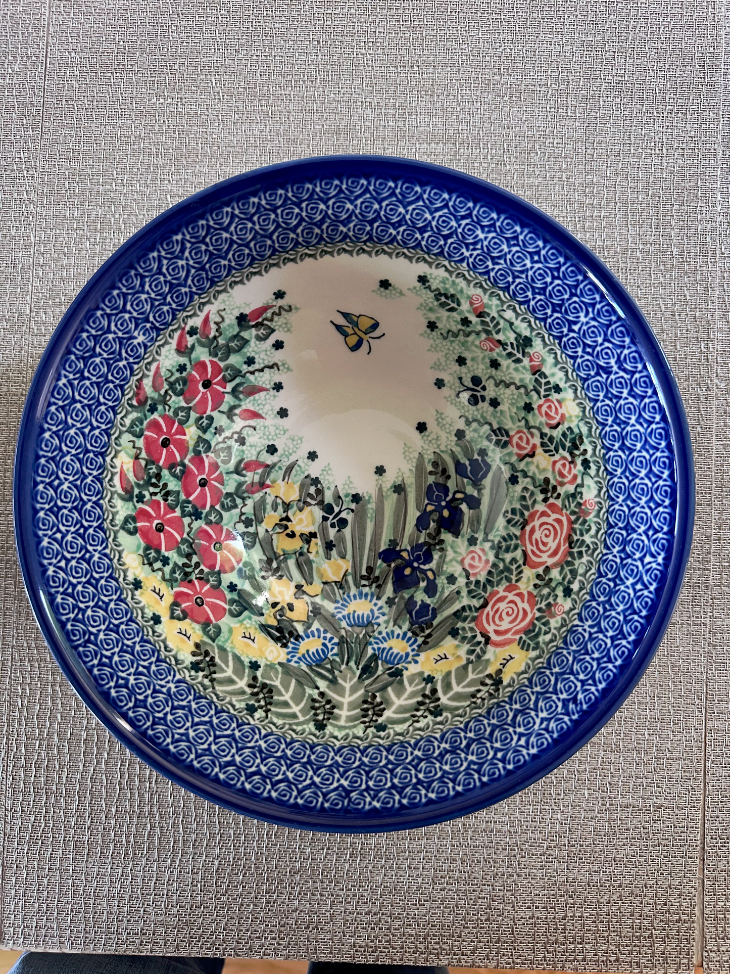 Ceramika Artystyczna – Bolesławiec Hand Made Polish Pottery Serving Bowl – Special Edition “A Walk Through My Garden” Pattern – Artist Signed M. Starzyk - Unikat #2387 – 1.5 Qt