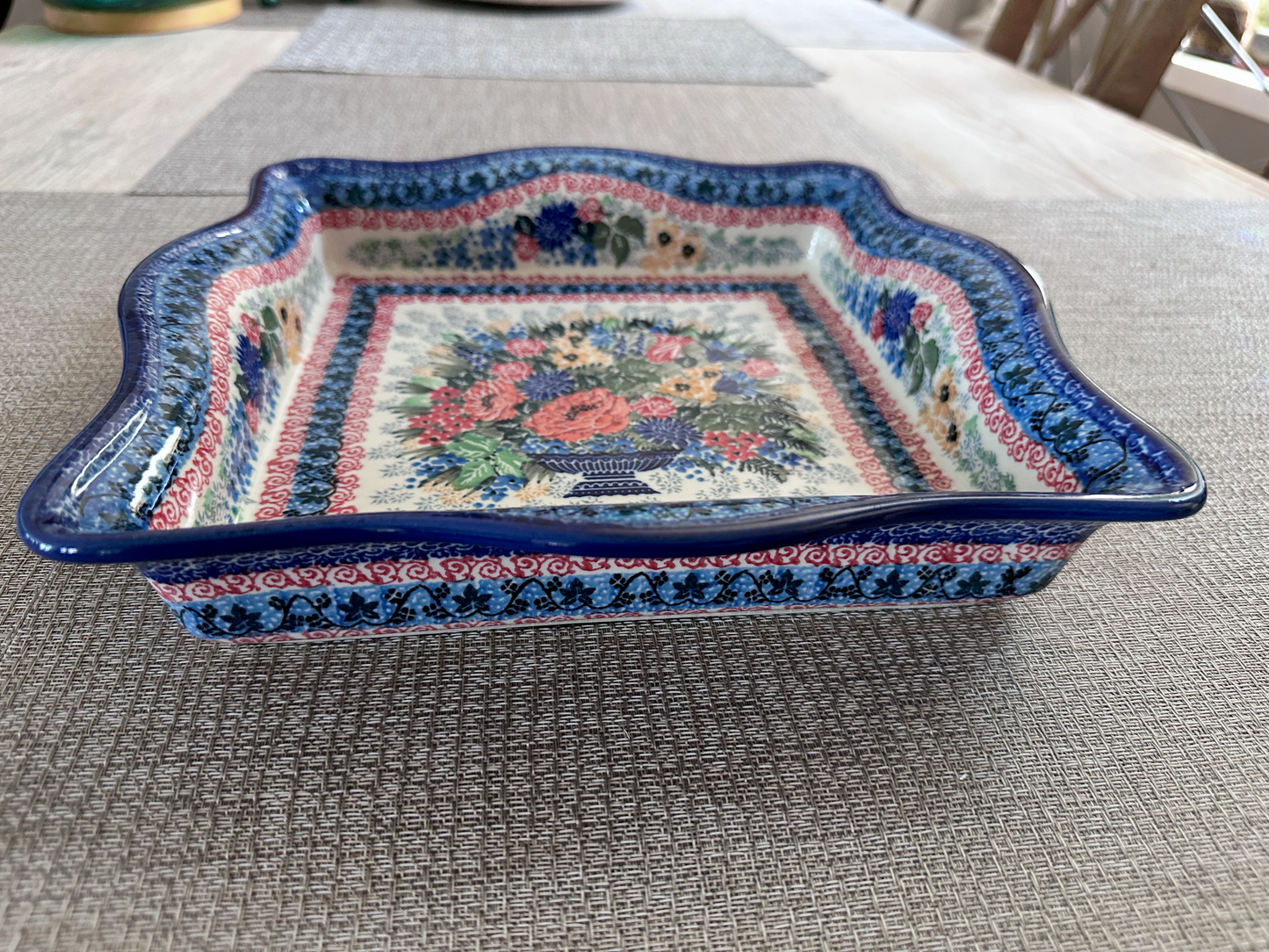 Ceramika Artystyczna – Bolesławiec Hand Made Polish Pottery Square Scalloped Edge Bowl – Artist Signed T. Liana – Limited Edition "True Royalty" Pattern - Unikat #4058 – 1 Qt
