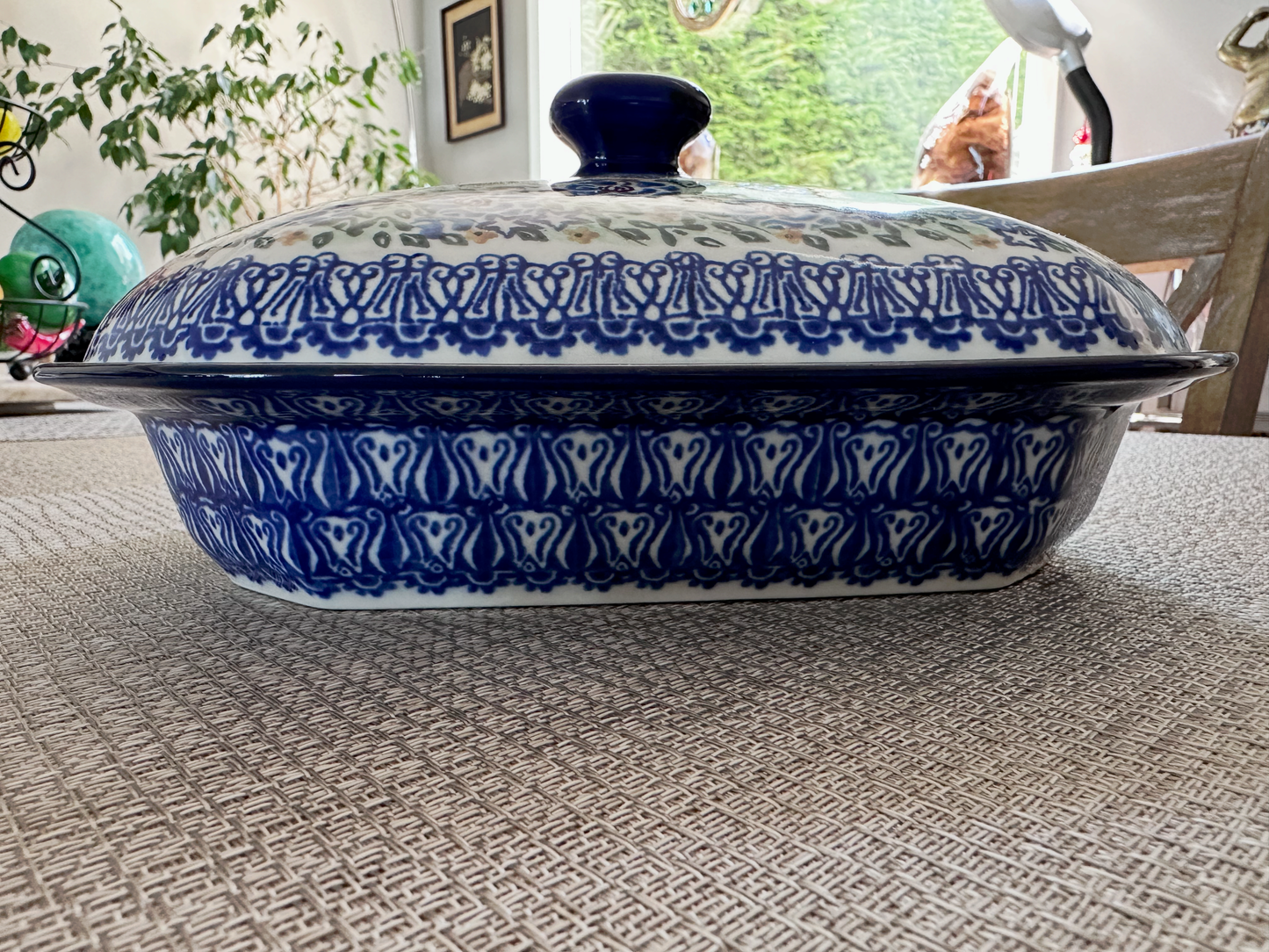 Ceramika Artystyczna – Bolesławiec Hand Made Polish Pottery - Medium Casserole with Lid – Artist Signed M. Starzyk – Unikat #1029 – 2 Cup