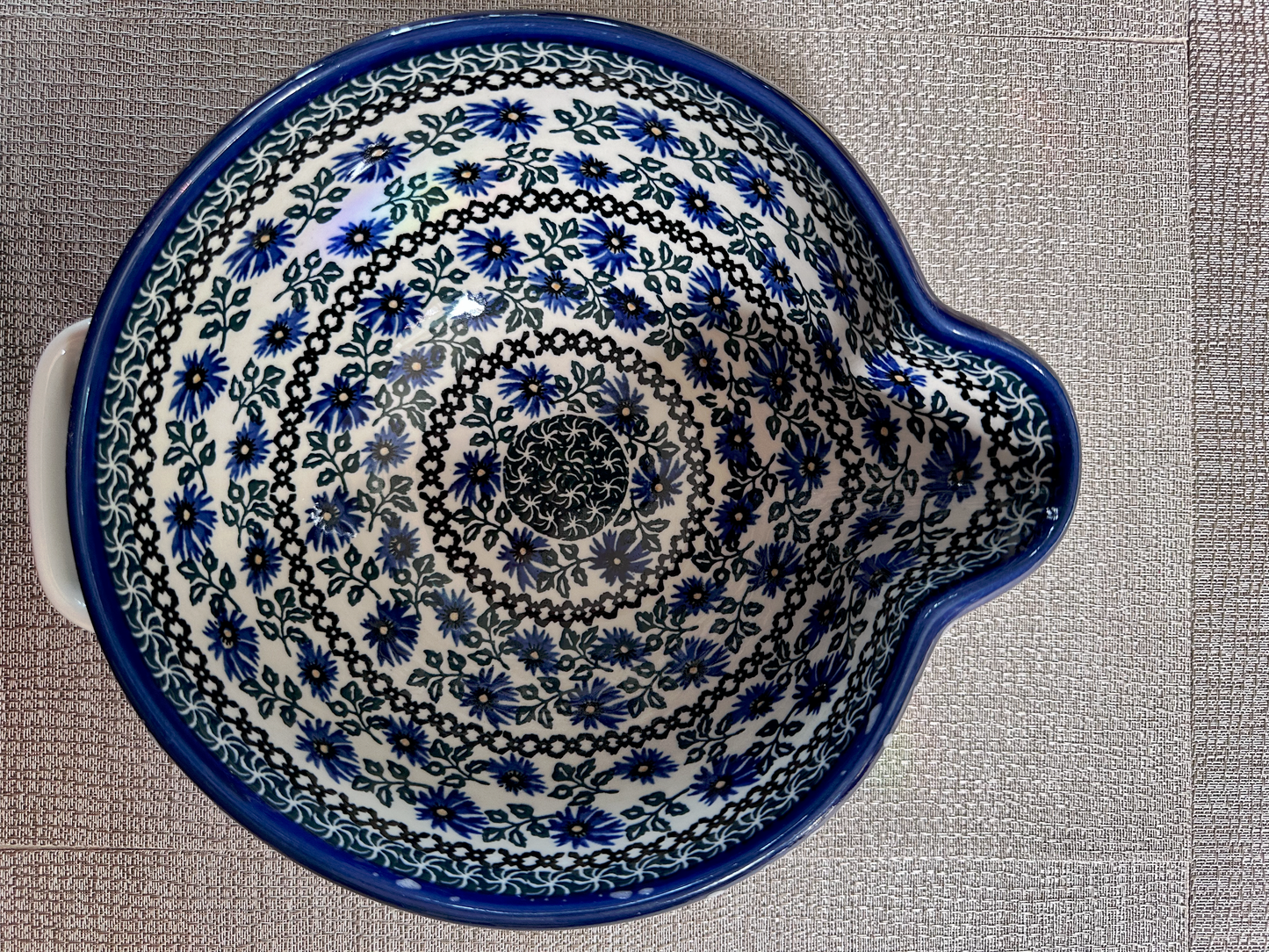 Ceramika Artystyczna – Bolesławiec Hand Made Polish Pottery - Serving / Mixing Bowl – 2 Quart Capacity