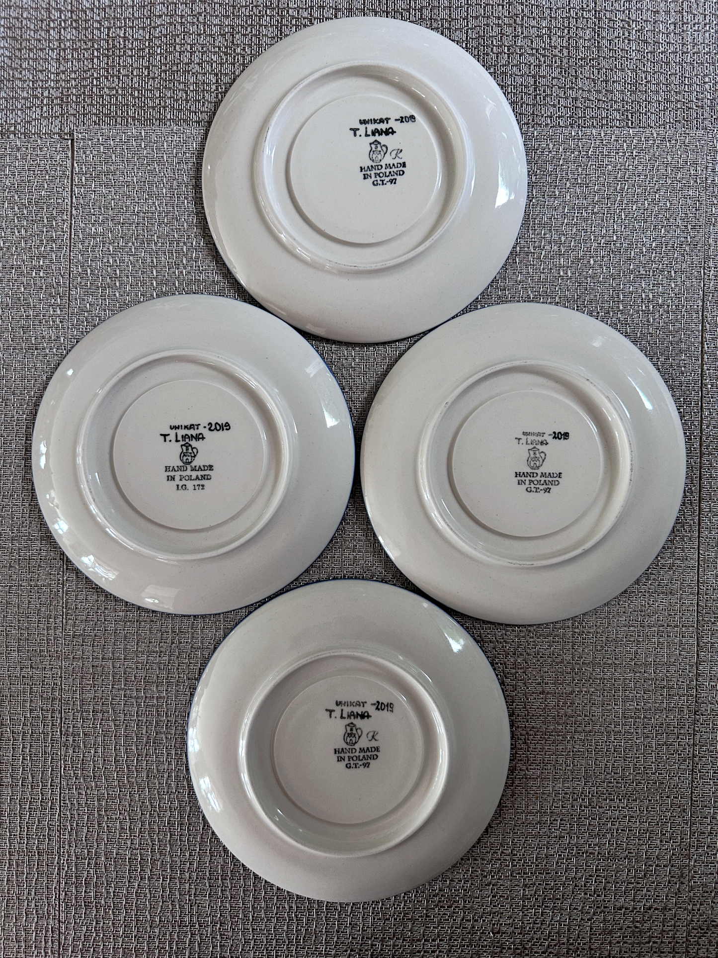 Ceramika Artystyczna – Bolesławiec Hand Made Polish Pottery - Set of 4 - Beverage Cups and Saucers – Artist Signed T. Liana – Unikat #2019 – 8 Oz Capacity