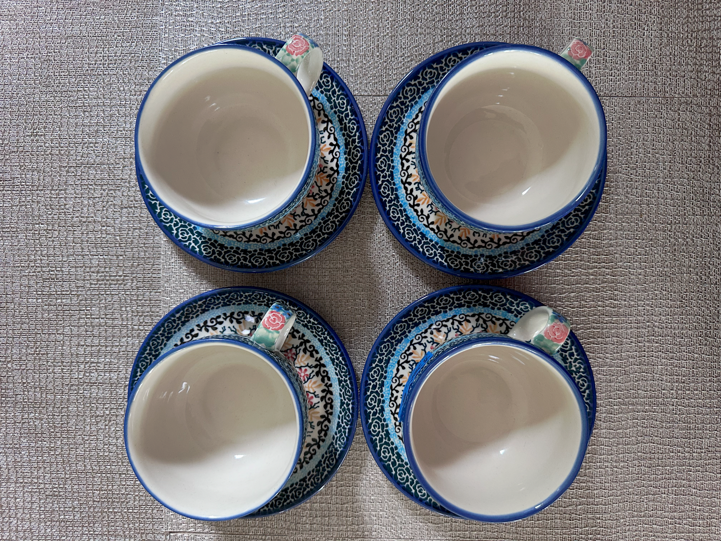 Ceramika Artystyczna – Bolesławiec Hand Made Polish Pottery - Set of 4 - Beverage Cups and Saucers – Artist Signed T. Liana – Unikat #2019 – 8 Oz Capacity