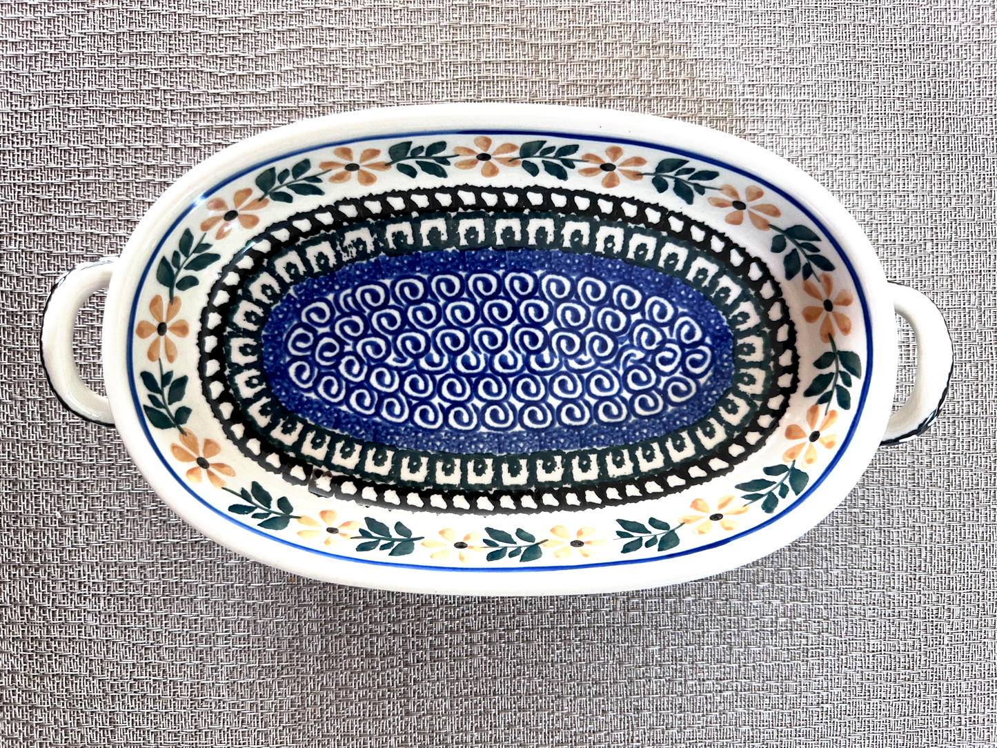 Ceramika Artystyczna – Bolesławiec Hand Made Polish Pottery - Oval Casserole / Au Gratin Baker with Handles – 8 Oz Capacity
