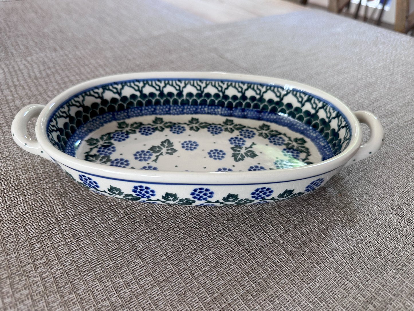 Ceramika Artystyczna – Bolesławiec Hand Made Polish Pottery - Oval Casserole / Au Gratin Baker with Handles – 8 Oz Capacity