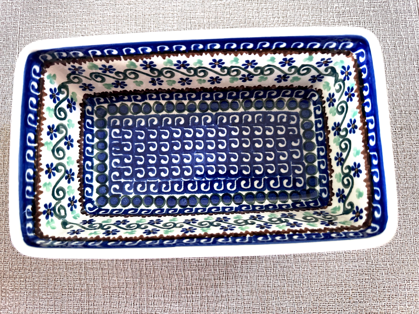 Ceramika Artystyczna – Bolesławiec Hand Made Polish Pottery - Loaf Baker – 36 Oz Capacity