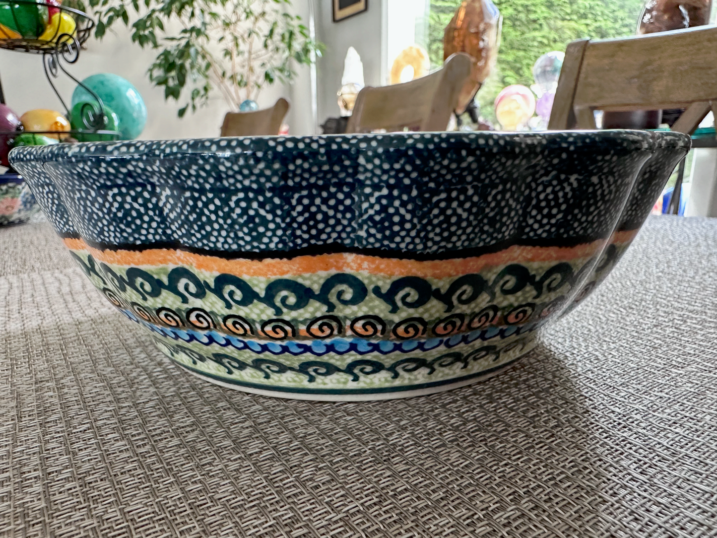 Zakłady Ceramiczne – Bolesławiec Hand Made Polish Pottery - Round Fluted Edge Serving Dish – Artist Signed - Teresa Janiuk – Unikat #1278-ART-129 – 24 Oz