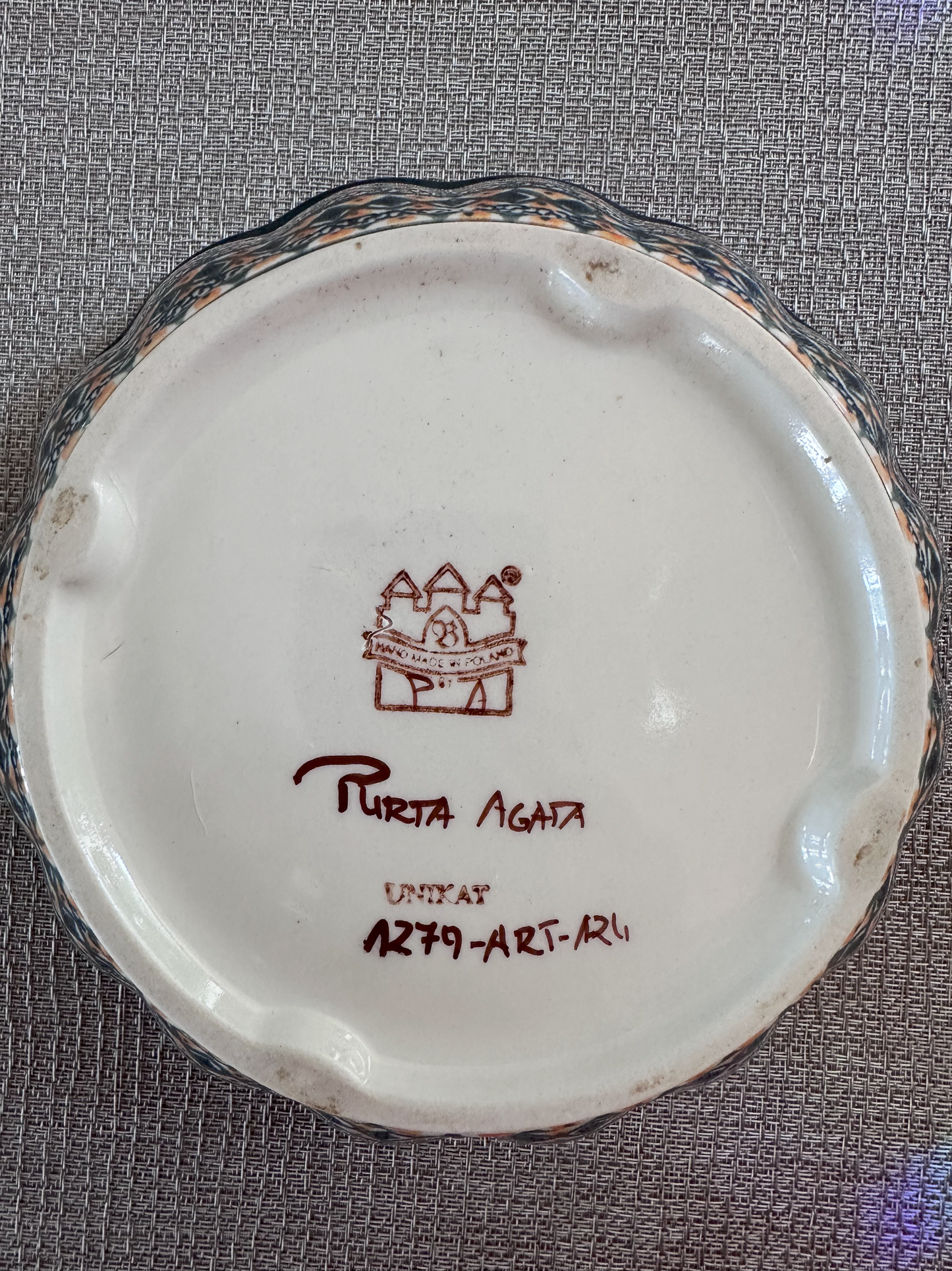 Zakłady Ceramiczne – Bolesławiec Hand Made Polish Pottery - Round Scalloped Edge Serving Dish – Artist Signed Purta Agata – Unikat #1278-ART-12 – 4-Cup Capacity