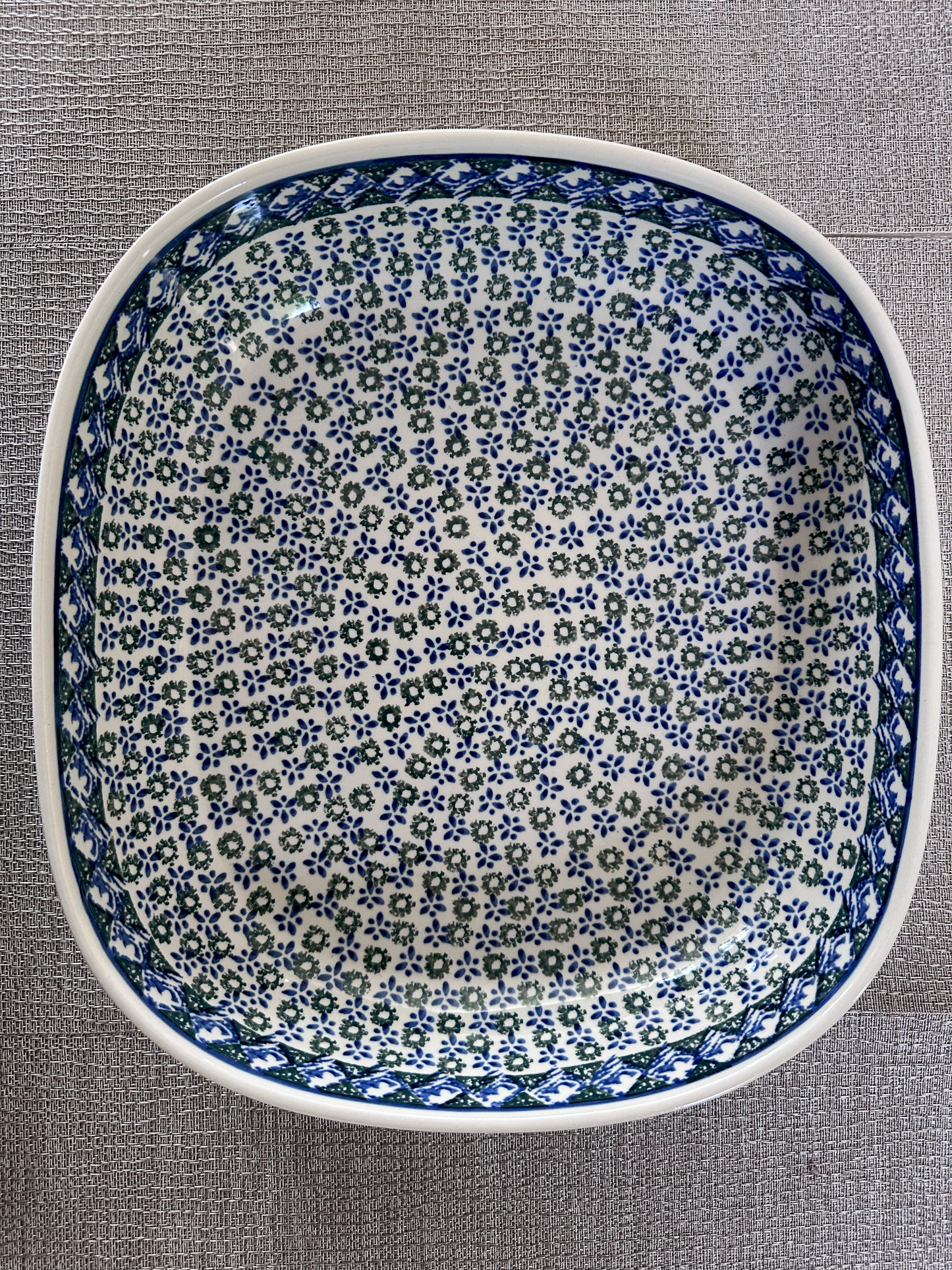 Ceramika Artystyczna – Bolesławiec Hand Made Polish Pottery – Rectangular Serving / Baking Dish – Pattern "Floral Mosquito" - 3Qt Capacity