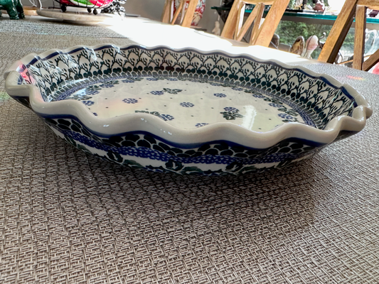 Ceramika Artystyczna – Bolesławiec Hand Made Polish Pottery - Round Scalloped Edge Pie Dish – 10.5" Diameter