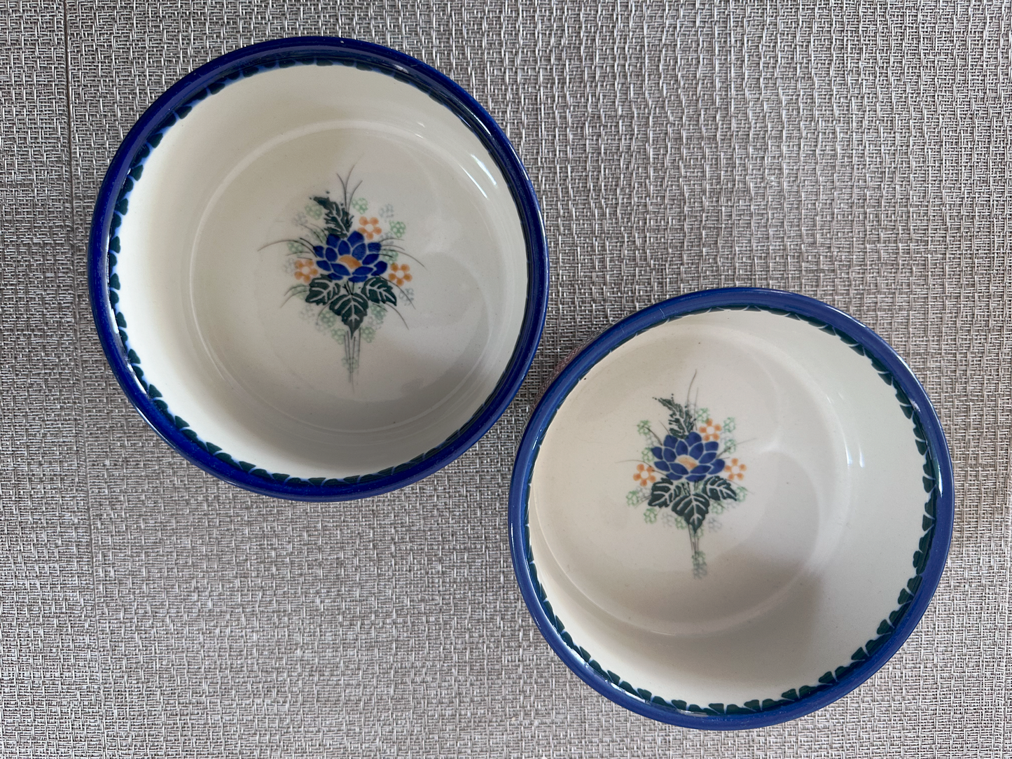 Ceramika Artystyczna – Bolesławiec Hand Made Polish Pottery - Ramekin Dish Set – Artist Signed M. Starzyk – Unikat #3145 – 1-Cup Round Ramekins (Set of 2)