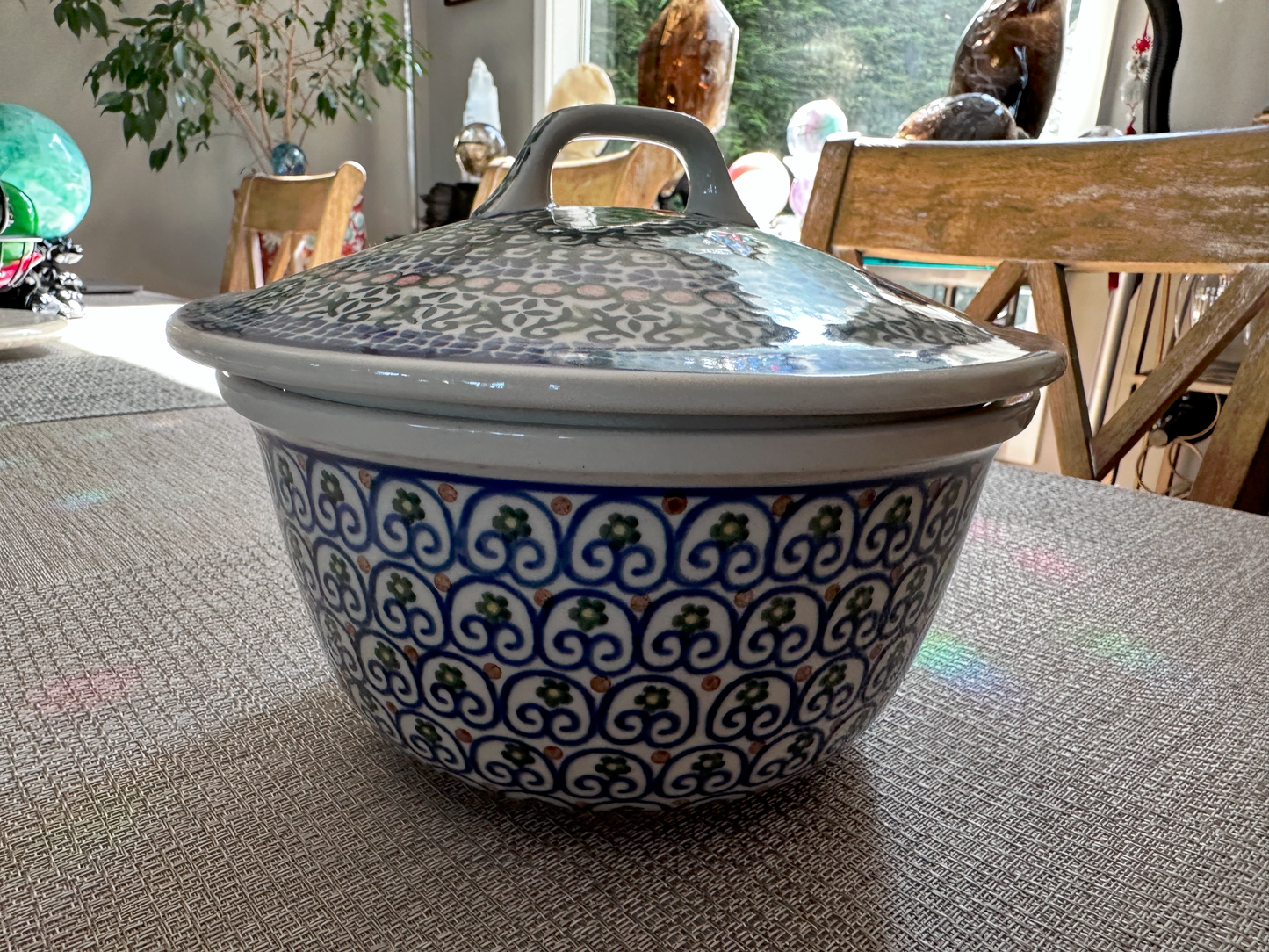 Ceramika Artystyczna – Bolesławiec Hand Made Polish Pottery - Round Mixing Bowl with Lid – 4-Cup Capacity – 7 3/4" Diameter