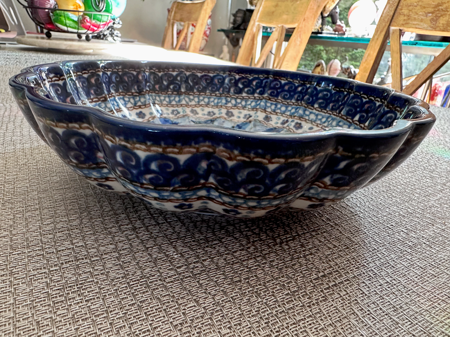 Ceramika Artystyczna – Bolesławiec Hand Made Polish Pottery - Round Scalloped Edge Serving / Quiche Dish – Artist Signed D. Cmyka – Unikat #408 – 3-Cup Capacity